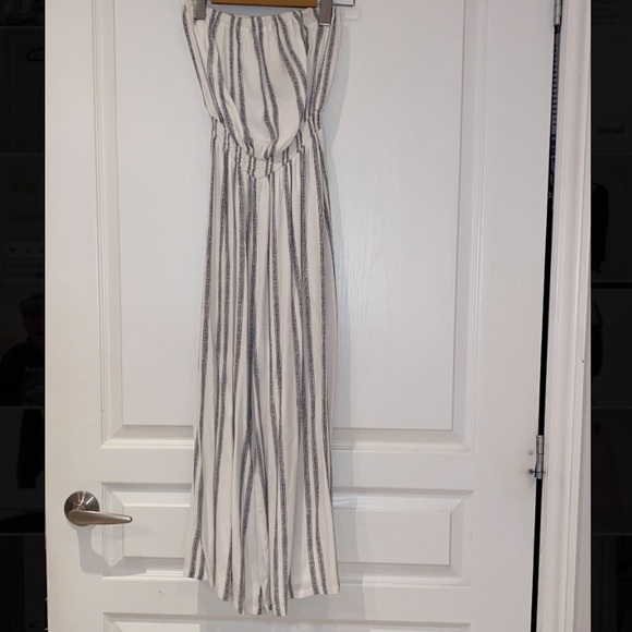 URBAN OUTFITTERS strapless jumpsuit - Picture 2 of 2